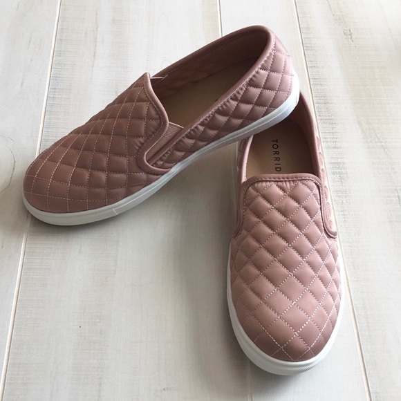 torrid Shoes - ✨SOLD✨Torrid Blush Quilted Slip On Sneaker 9.5